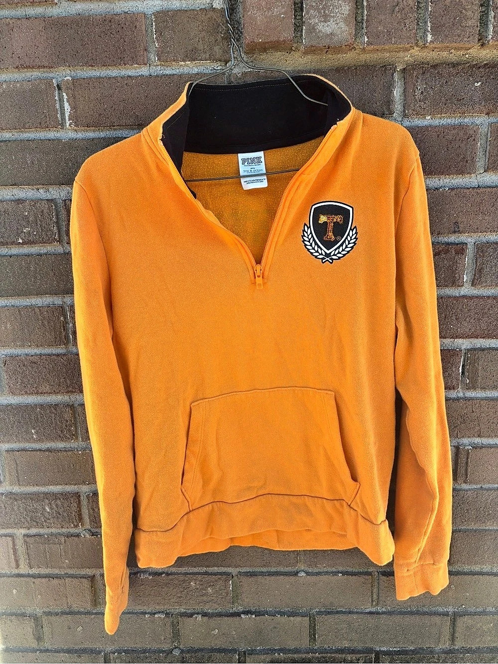 PINK Tennessee Volunteers/VOLS 1/4 Zip Pullover Orange 1/4 Zip Size Small